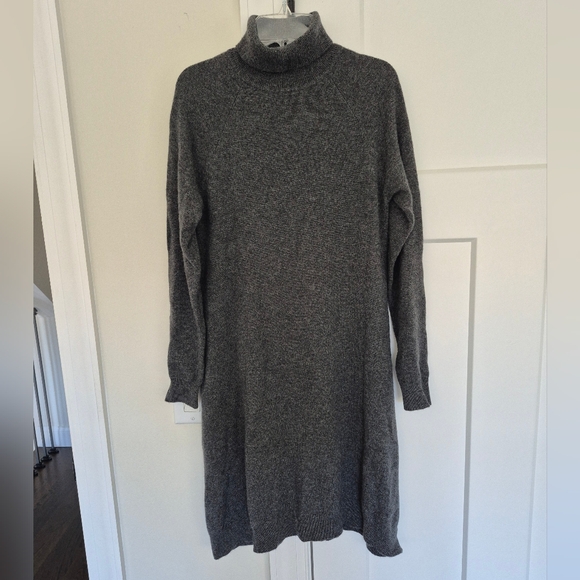 Anthro|Moth Sweater Dress 100% Cashmere Gray Turtle Neck Long Sleeve Size XS - Picture 2 of 8
